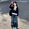 Roupas de Primavera e Outono para Meninas 2026 Novo Estilo Estilo Coreano Estilo Acadêmico Poá Laço Tricô Coração Patch Jeans Calça Wide-Leg