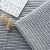 Tela de chenilla para sofá con raya vertical texturizada, alto gramaje, material resistente al desgaste, adecuada para fabricantes de sofás y tapicería suave, se puede cortar a medida y disponible para venta al por mayor