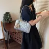 Bolsa Transversal para Axila com Padrão de Losangos para Mulheres, Nova Bolsa de Ombro Versátil para o Dia a Dia 2026, Bolsa Tote da Moda para Mulheres
