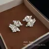 Pendientes de Hoja de Ginkgo Microincrustados de Circonita, Estilo Hada, Pendientes Plegados de Falda Estilo Francés de Nicho, Joyería de Oreja Vintage de Lujo Ligero de Gama Alta