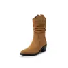 Botas Amontoadas de Couro Fosco Novas Outono/Inverno 2024 Estilo Coreano Feminino Botas Western Cowboy Franzidas Bico Fino Salto Grosso Botas Médias