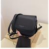 Bolsa de sela feminina bolsa transversal simples 2024 nova bolsa de ombro feminina coração moda outono estilo ocidental cor sólida