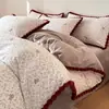 Conjunto de Quatro Peças Estilo Retrô com 40 Fios 100% Algodão e Pompons, Conjunto de Três Peças de Algodão Puro para Dormitório, Roupa de Cama de Luxo Leve, Lençol, Capa de Edredom