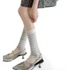 Cubiertas de Calcetines Rayadas de Primavera y Otoño, Simples y Versátiles, Estilo Universitario, Sensación Retro Relajada, Calentadores de Piernas Apilables, Calcetines Grises para Pantorrilla para Mujer
