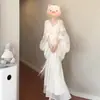 Novo vestido de alça V estilo chinês, fresco e descontraído, extremamente bonito e elegante, vestido longo de corte solto, novo modelo 2025