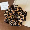 Scrunchie de Tela Versátil Vintage Estampado de Leopardo Goma para Cola de Caballo Alta Cuerda Clásica para el Cabello Estilo Hong Kong Accesorio Elegante para el Cabello para Mujeres