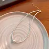 Colar de Pérolas Redondas Brilhantes Perfeito para Mulheres, Retrô de Alto Padrão, Design de Nicho de Luxo Acessível, Acessórios de Colar Tendência e Versáteis de Celebridade