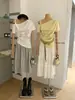 Wgwe9442 Guangzhou Shisanxing Moda Feminina 2026 Novo Estilo Gola Diagonal Ombro a Ombro Alça Estampa Manga Curta Camiseta Top Verão