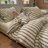 Conjunto de Roupa de Cama Minimalista Estilo Ins de Quatro Peças, Capa de Colcha, Lençol, Capa de Edredom, Lençol com Elástico, Modelo Novo para Dormitório de Estudante, Conjunto de Três Peças, Lavável à Máquina