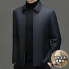 Abrigo de algodón casual de negocios para hombre para otoño e invierno con cuello mao, que presenta un cálido forro interior hecho de seda de morera y lana