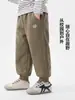 Calça casual de inverno forrada com fleece para meninos da Europa Ocidental, para crianças maiores, novo estilo 2026 de roupas infantis, calça de moletom de inverno para crianças e bebês