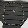 Colar Duplo C com Pérolas e Cristais, Réplica Chanel de Nova Moda Europeia e Americana com Logo, Versão de Luxo, Artesanato Refinado, Atacado de Colares