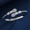 Pulsera Geométricamente Incrustada con Circonita de Lujo Cruzado Exquisita Elegante Moderna Sensación de Alta Gama Fiesta Regalo Diario Pulsera Versátil