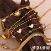 Moda europeia e americana nicho elegante pulseira retrô aço inoxidável banhado a ouro 18K pulseira de três camadas com microincrustação de flor de coração de pêssego para mulheres