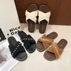 Sandálias Estilosas Antiderrapantes de Solado Grosso com Tiras Cruzadas para Mulheres, Perfeitas para Combinar com Vestidos, Novo Modelo de Verão 2026 para Uso ao Ar Livre na Praia e Férias