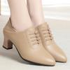 Zapatos de una sola capa color albaricoque para mujer 2023 nuevos zapatos de primavera para mujer zapatos de cuero suave para mujeres de mediana edad zapatos de cuero suave de boca profunda zapatos de tacón alto