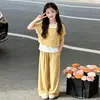 Conjunto de Verão Manga Curta para Meninas 2026 Novo Moda Estilosa Infantil Calças Meninas Crianças Mais Velhas Estilo Coreano Camiseta Falsa de Duas Peças