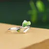 Anillo artesanal vintage azul quemado de plata S925 de Golden Deer King, venta al por mayor, anillo de plata con hojas ajustables y frescas para mujer.