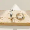 Pendientes Redondos de Metal Sencillos, Modernos y Versátiles, Accesorio de Moda de Lujo Ligero para el Viaje