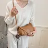 Bolso pequeño vintage de alta gama, nuevo bolso de mujer otoño 2026, bolso cruzado popular de gran venta, bolso cuadrado pequeño de un solo hombro súper moderno