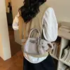 2026 Nueva Bolso Cesta de Mano Estilo Coreano para Mujer, Bolso Cubo de Moda con Patrón de Lichi, Bolso Versátil de Hombro y Cruzado