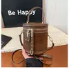 Bolsa Pequena Retro Tendência Feminina Inverno 2026 Nova Moda Nicho Bolsa Transversal Texturizada Acolchoada Diamante Bolsa de Mão Tipo Balde