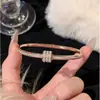 Colección de Pulseras Versátiles de Acero de Titanio de Lujo Ligero Popular Transfronteriza Diseño de Nicho Acero Inoxidable Fabricante de Gama Alta Dropshipping
