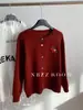 Cardigã Suéter Vermelho Bordado Jovem Estilo Coreano para Ano Novo Feminino, Peça de Roupa Externa Versátil e Estilosa, Tendência Outono e Inverno 2025