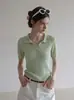 Top de Manga Corta con Diseño de Cuello Polo de Punto Acanalado Estilo Coreano para Mujer 2026 Simple Versátil Prendas de Punto para el Trabajo