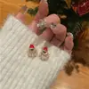 Nuevos Pendientes Asimétricos de Viento Navideño 2022 Diseño de Nicho Femenino Clip de Oreja de Perla con Aguja de Plata S925 Joyería al por Mayor