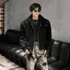 Sudadera con capucha y hombros acolchados deconstruida estilo americano para otoño para hombre, chaqueta corta deportiva casual con cremallera de alta resistencia