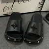 Pantuflas de plataforma de 5 cm para mujer, nuevas Zapatos de playa con estrellas Y2K para mujer, pantuflas transpirables de verano para exteriores, venta al por mayor