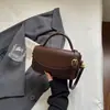 Bolso de mujer con textura muy elegante y único, nuevo bolso cuadrado pequeño de moda de verano 2026, bolso de hombro simple estilo coreano