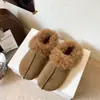 Inverno Infantil Pelúcia Moda 2026 Lã de Cordeiro Confortável Pelo Meia Pantufa Feminina Pantufa de Algodão Fundo Plano Bico Fechado Estilo Novo Quente