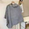 Xale Grande de Cor Sólida Feminino Outono e Inverno Capa Irregular Cachecol de Tricô com Fivela Cardigã Capa