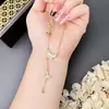 Pulseira de Flor de Trevo de Quatro Folhas Dourada Vietnamita Tendência Que Não Desbota por Muito Tempo, Joia de Imitação de Cobre, Colar de Borboleta de Alto Padrão Transfronteiriço para Mulheres