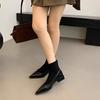 Botas cortas de punta puntiaguda para mujer, otoño e invierno 2024, nuevas botas de mujer, botas de diseño de nicho, botas cortas de tacón grueso, botas delgadas