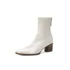 Más tranquilidad para el trayecto~Botines altos ajustados de suela silenciosa otoño/invierno 2026 tacón grueso punta cuadrada pequeña elásticos adelgazantes cortos para mujer