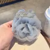 Presilha de Cabelo Flor de Camélia em Rede para Penteados Versáteis, Presilha Jacaré para Penteados Semi-Presos, Acessório de Cabelo Feminino