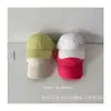 Gorra de Béisbol de Secado Rápido para Verano para Hombres y Mujeres, Nuevo Estilo 2025 con Letras Impresas Laterales, Elegante Gorra de Pico para Exteriores con Protección Solar Anti-Rayaduras