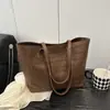 Bolso Tote de Alta Gama de Gran Capacidad de Moda Otoño 2025 para Mujer, Bolso Niche de Hombro Único Cruzado, Bolso de Mano para Viajeros