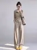 Conjunto Completo de Roupa Estilo Coreano de Outono Redutor de Idade Cor de Aveia Moletom com Capuz Calças de Pernas Largas Conjunto Casual Esportivo de Duas Peças para Mulheres