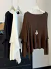 Top de punto estilo chal con borde irregular inclinado, falso dos piezas, para mujer, nueva colección otoño 2026, corte holgado, manga larga, favorecedor de la figura
