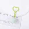 Llavero de corazón con pompón de colores, hebilla creativa de corazón hueco de dopamina, accesorio para bolso, adorno de regalo, colgante de cuentas