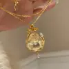 Nuevo Estilo Chino Super Hermoso Colgante de Loto Dorado de Hada Buda con Simulación de Diamante Tallado a Mano Collar de Espuma de Agua Joyería para Mujer