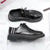 Sapatos de Couro Personalizados para Adolescentes, Sapatos Casuais Britânicos de Couro para Homens, Tendência Outonal Novo Estilo Coreano Sapatos de Couro com Biqueira Larga Pretos