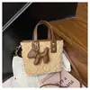 Bolso pequeño de moda de alta calidad de este año para mujer, nuevo bolso versátil 2026 para hombro, bolso cruzado, bolso de mano de felpa casual
