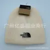 Otoño Invierno Marca de Moda Gorro Frío Hombres Estampado de Letras Algodón Cachemira Lana Tejido Gorro Protección para los Oídos Cubre Cabeza Gorro Protección Frío Mantenimiento del Calor Gorro Tejido Mujeres