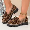 Colección nueva 2026: Mocasines de suela gruesa para mujer de estilo británico, con lazo, charol, estampados de cuadros y lunares, y tacón grueso; disponible al por mayor