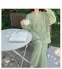 Pijama de Terciopelo Coral para Mujer para Invierno Ropa Exterior Gruesa Lindo Franela Ropa para el Hogar Traje Cárdigan Largo Suelto de Moda
